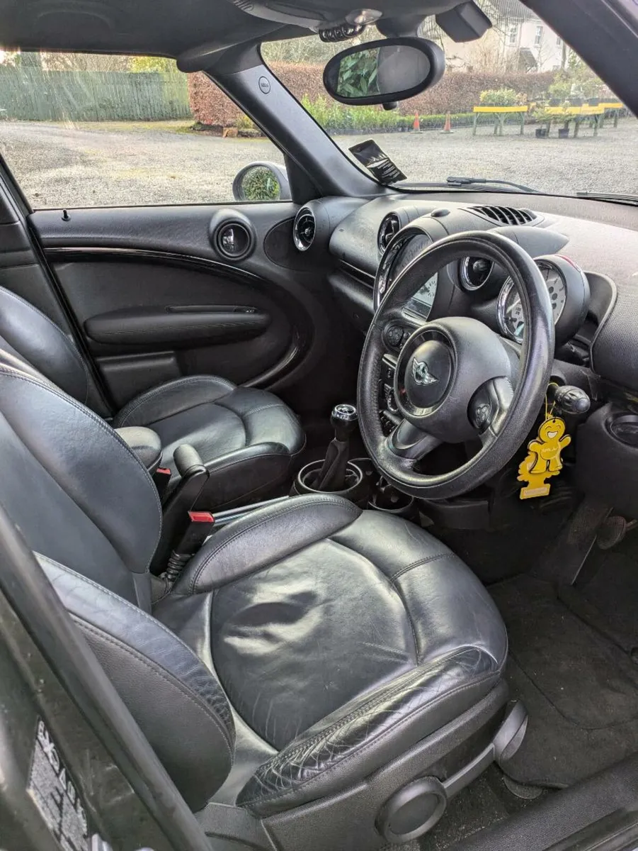 Mini Countryman - Image 4