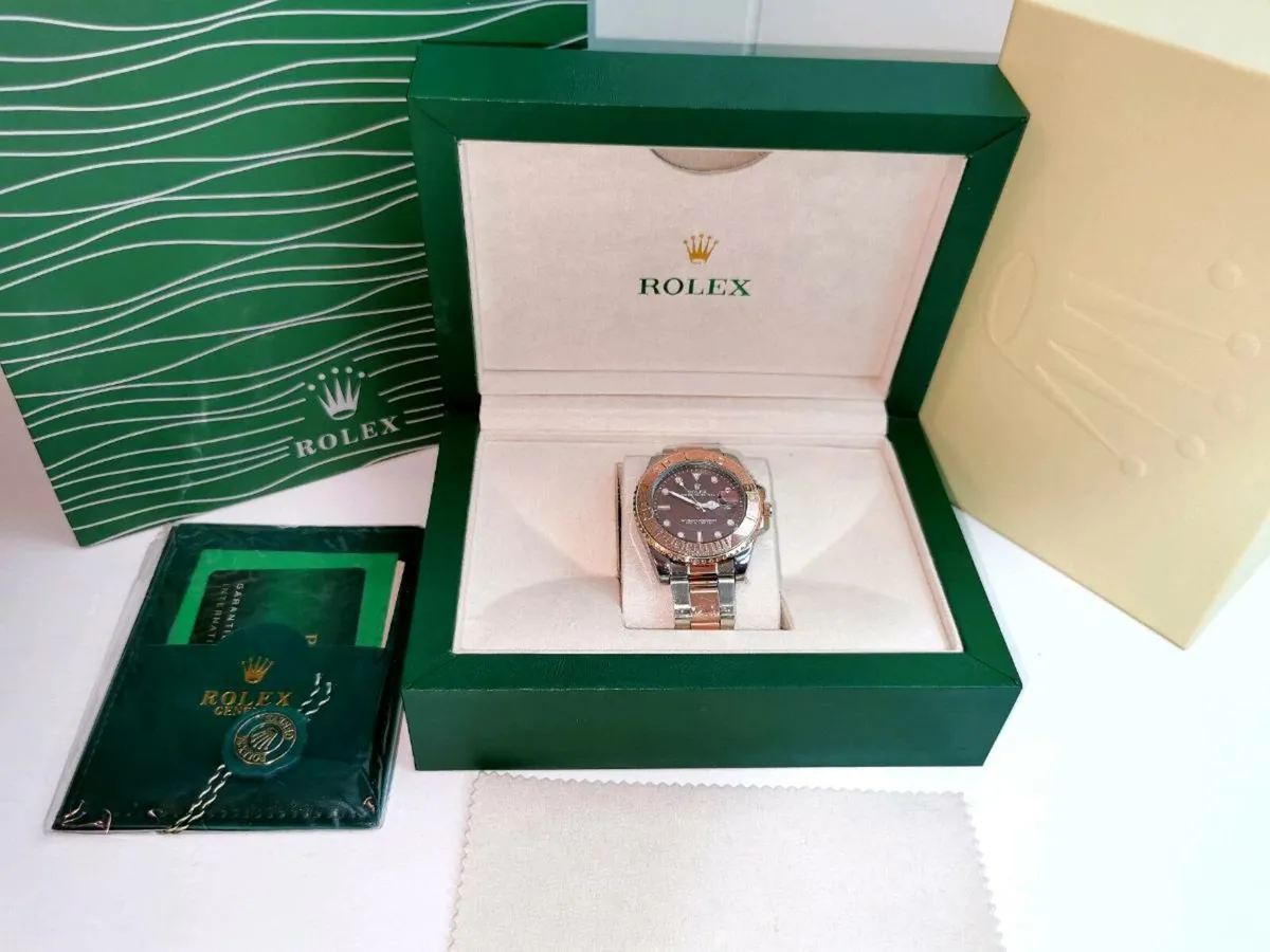 Mens watch - Image 1