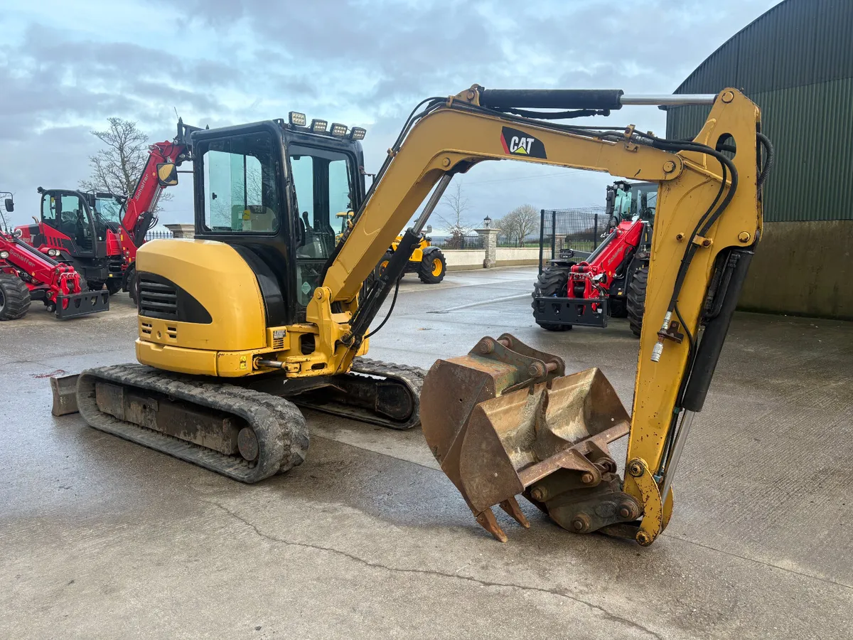 CAT 304.5 CR (4 TON MINI DIGGER) - Image 4