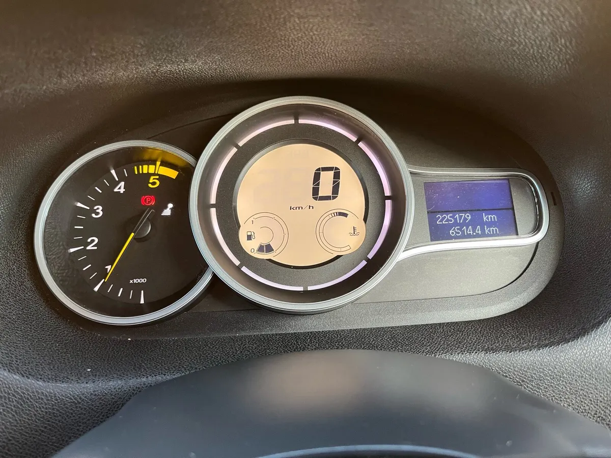 Renault fluence - Image 2