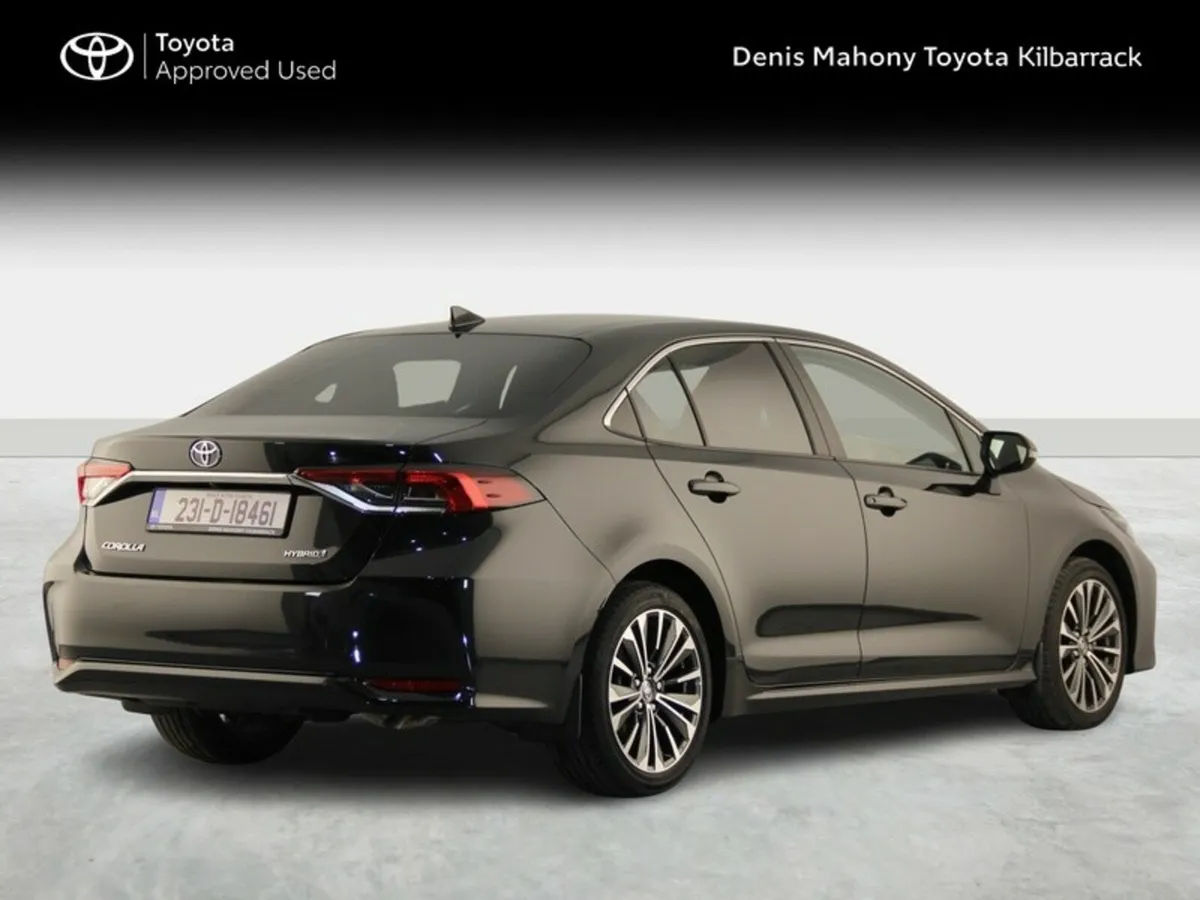 Toyota Corolla LUNA SPORT SALOON - Image 2
