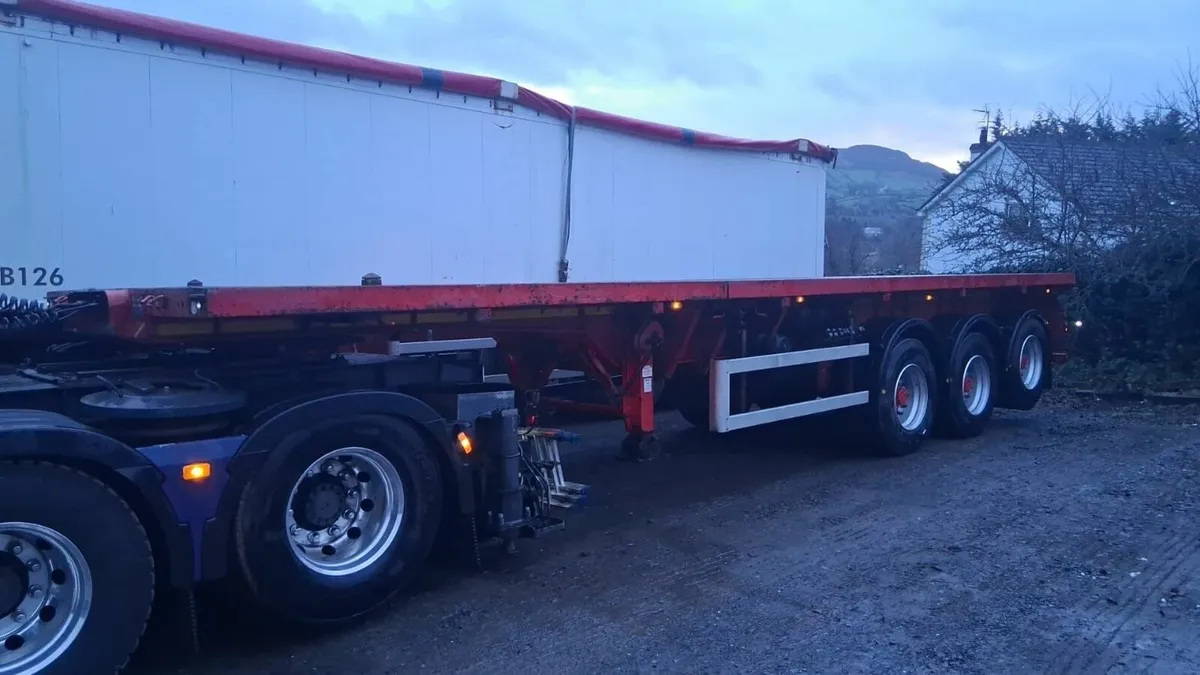 2018 Dennison Trailer - Image 3