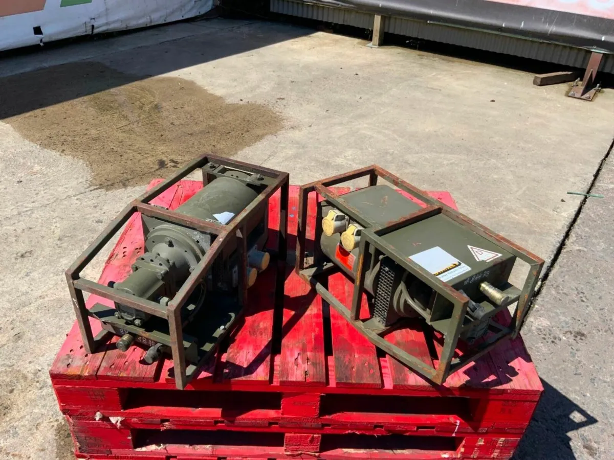 STANLEY 110v HYDRAULIC GENERATOR........840. - Image 4