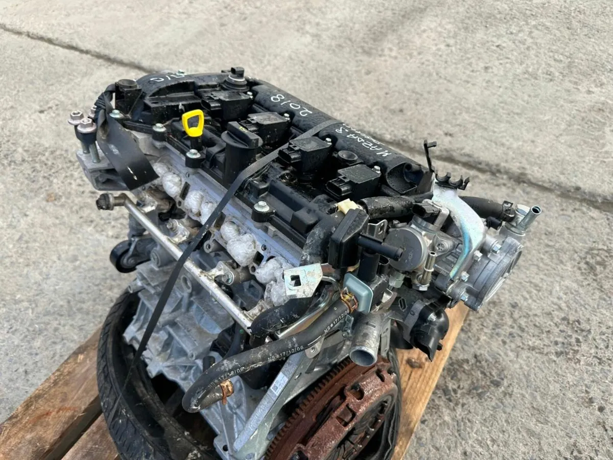 2018 MAZDA 3....SKYACTIV ENGINE PETROL - Image 4