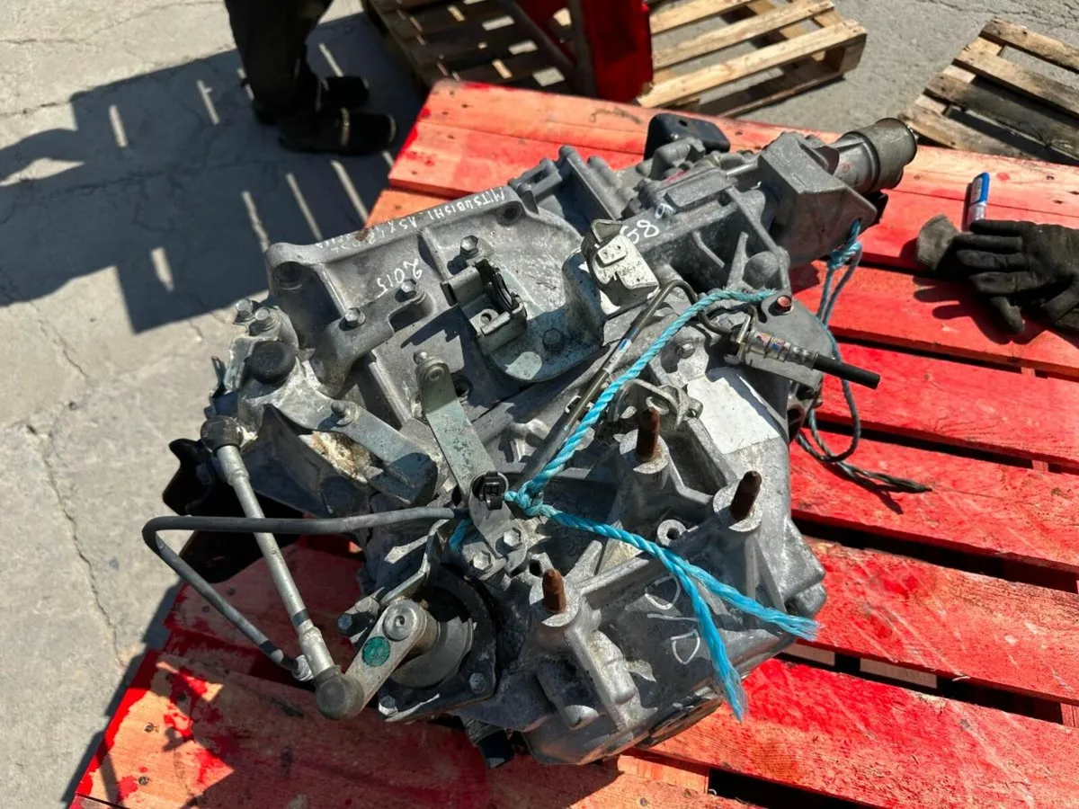 2015 MITSUBISHI ASX 1.8 DIESEL GEARBOX...P21G89 - Image 3