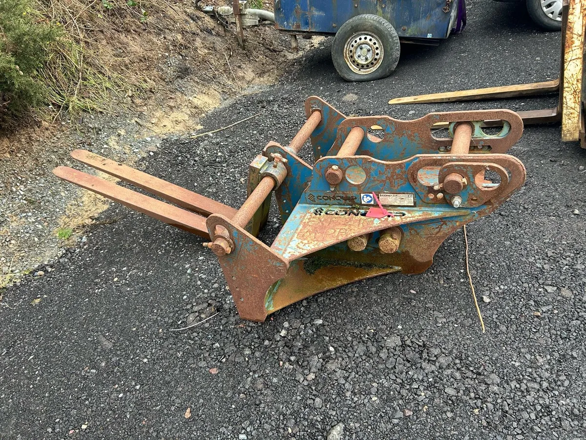 Pallet forks to suit 13 / 20 Ton excavator 65mm - Image 3