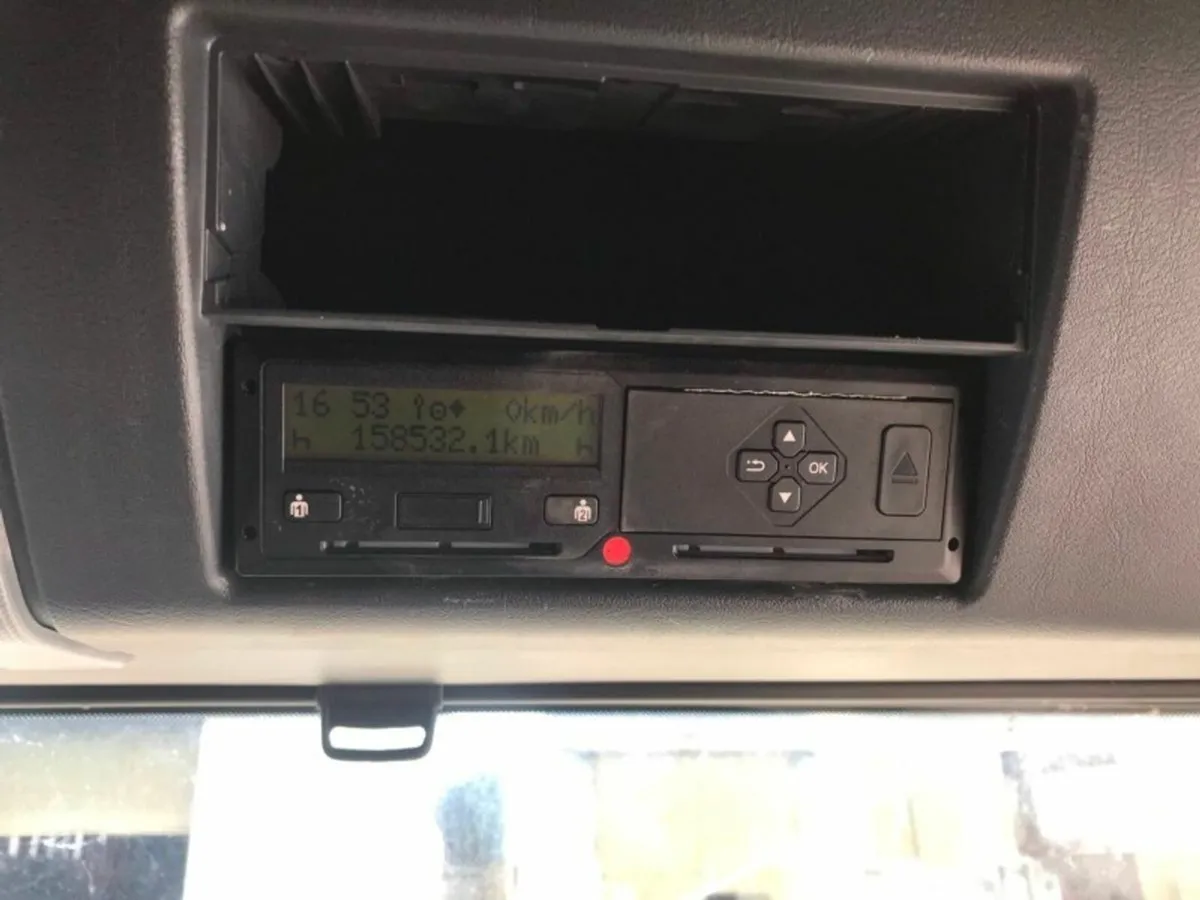 Man TGX 12 SPEED ASTRONIC GEARBOX......12 As 2130 - Image 4