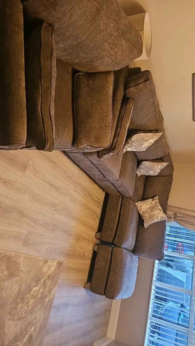 Corner couch & armchair - Image 2