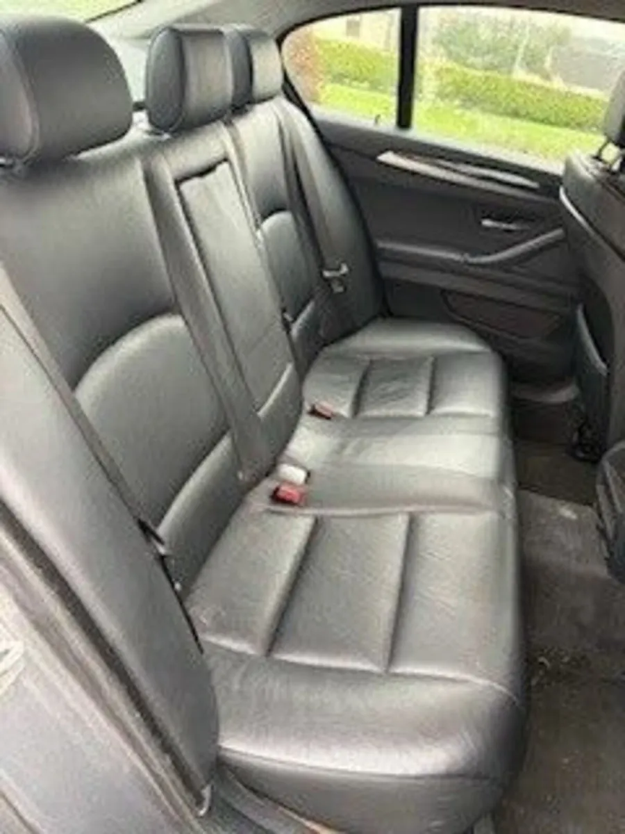 BMW 5-Series 2012 - Image 4
