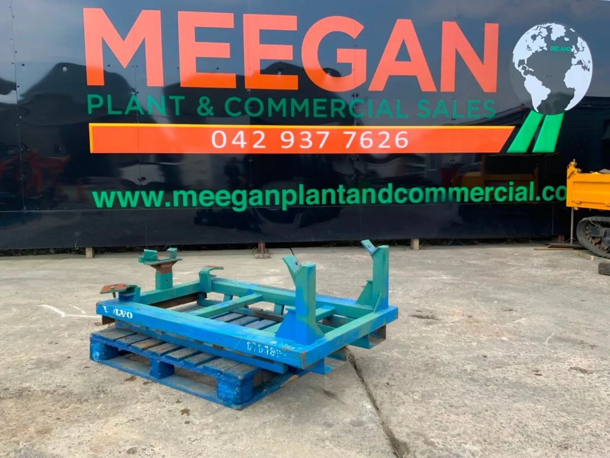 VOLVO ENGINE CRADLE / STILLAGE..1364t. - Image 1