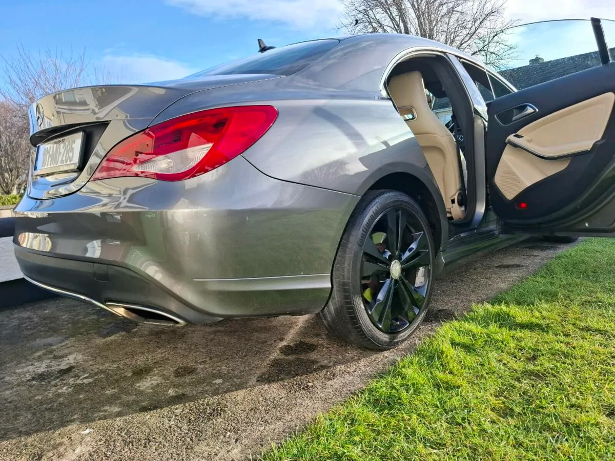 Mercedes benz CLA180 - Image 2
