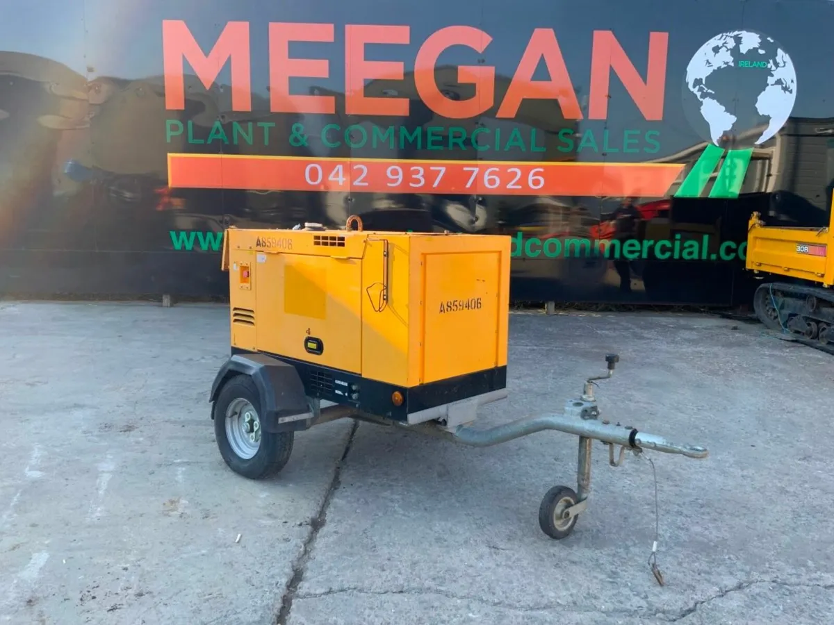 2018 ARC WELDMAKER 330 MOBILE WELDER.....745. - Image 1