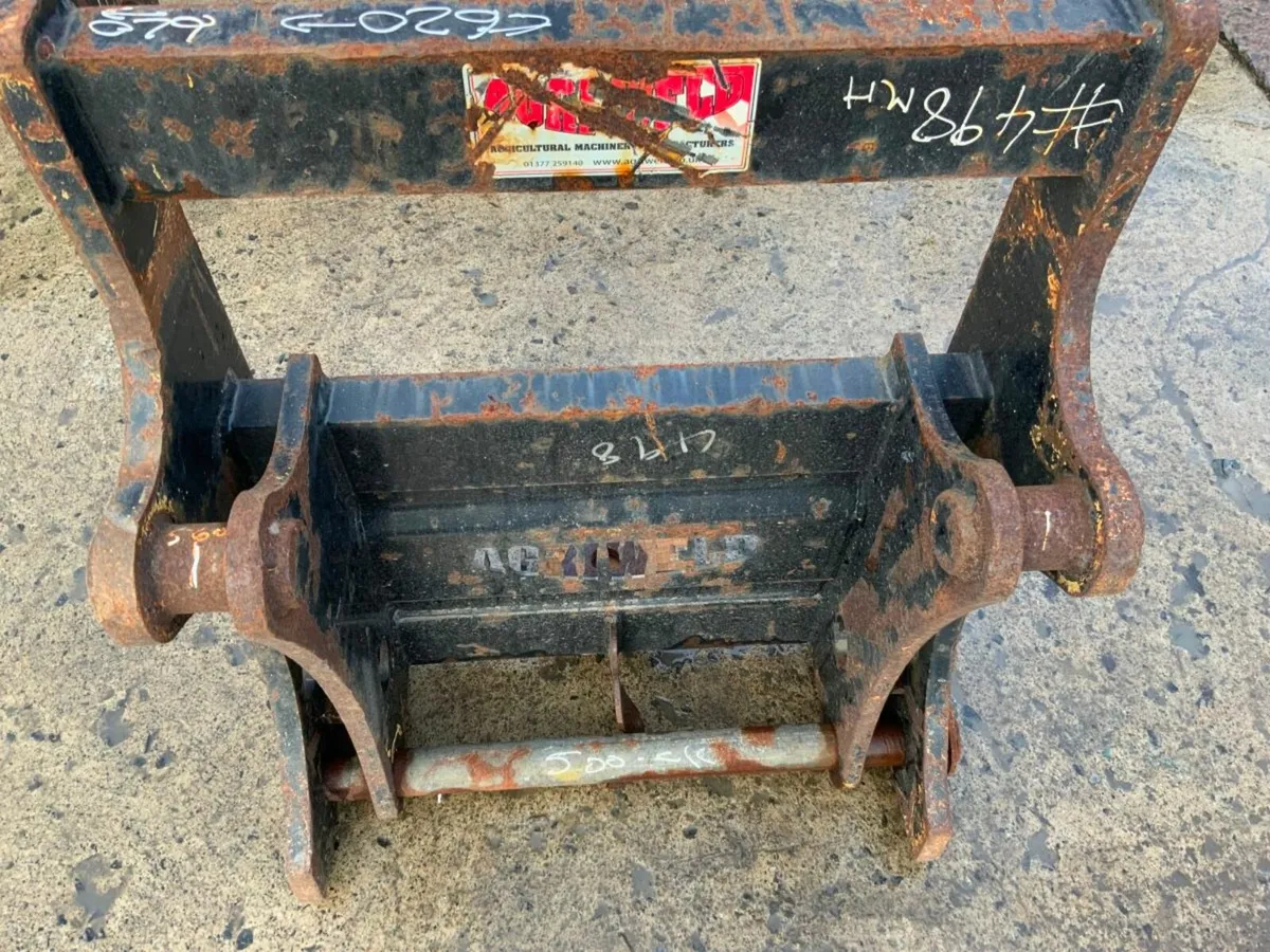 MATBRO LOADER INTERFACE ATTACHMENT......498. - Image 4