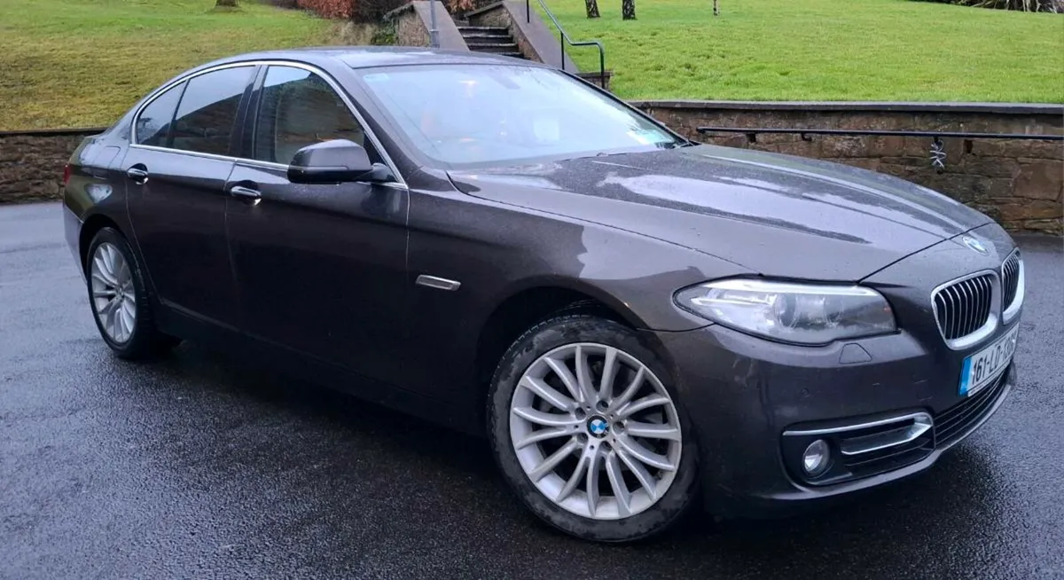 BMW 520 D manual luxury model (2016) - Image 1