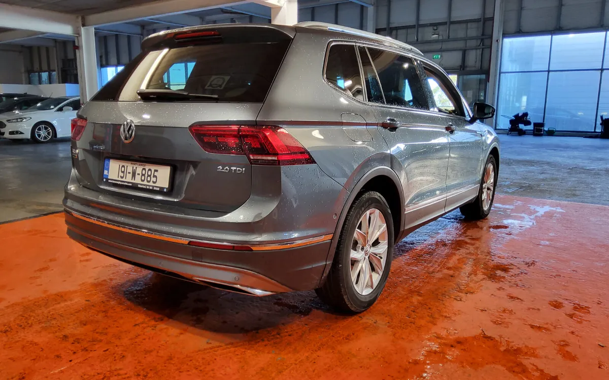 Volkswagen Tiguan 2019 - Image 3