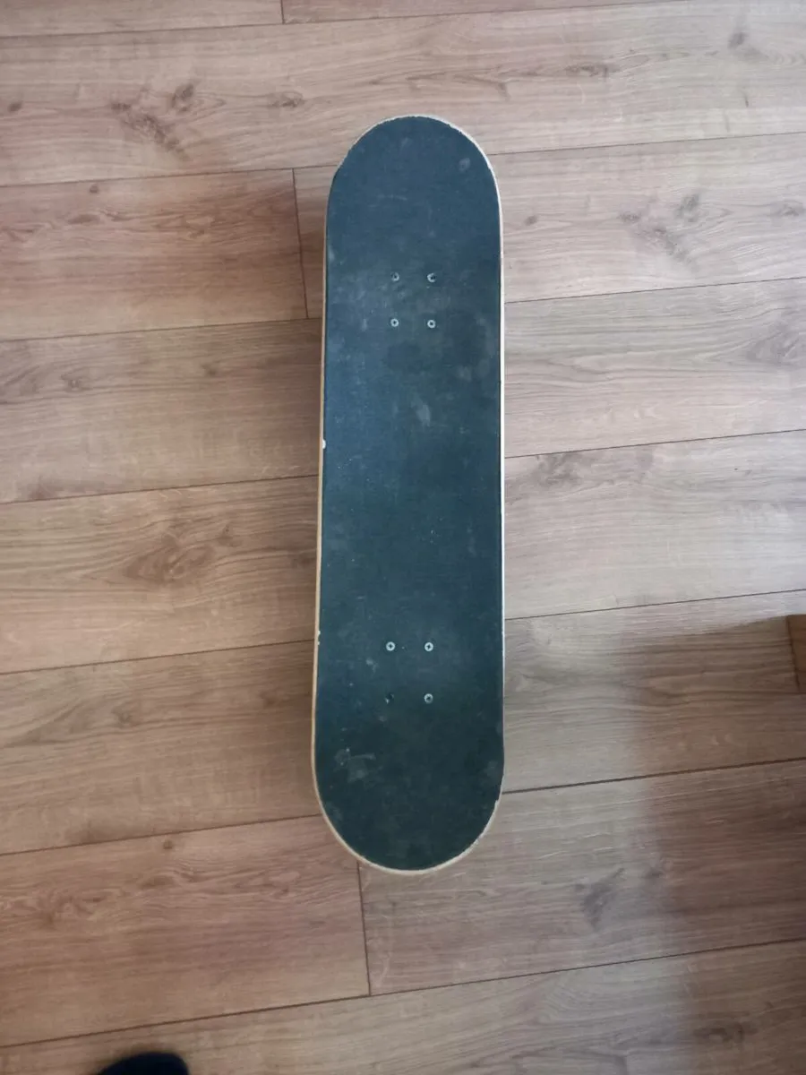 Tony Howk Skateboard - Image 3