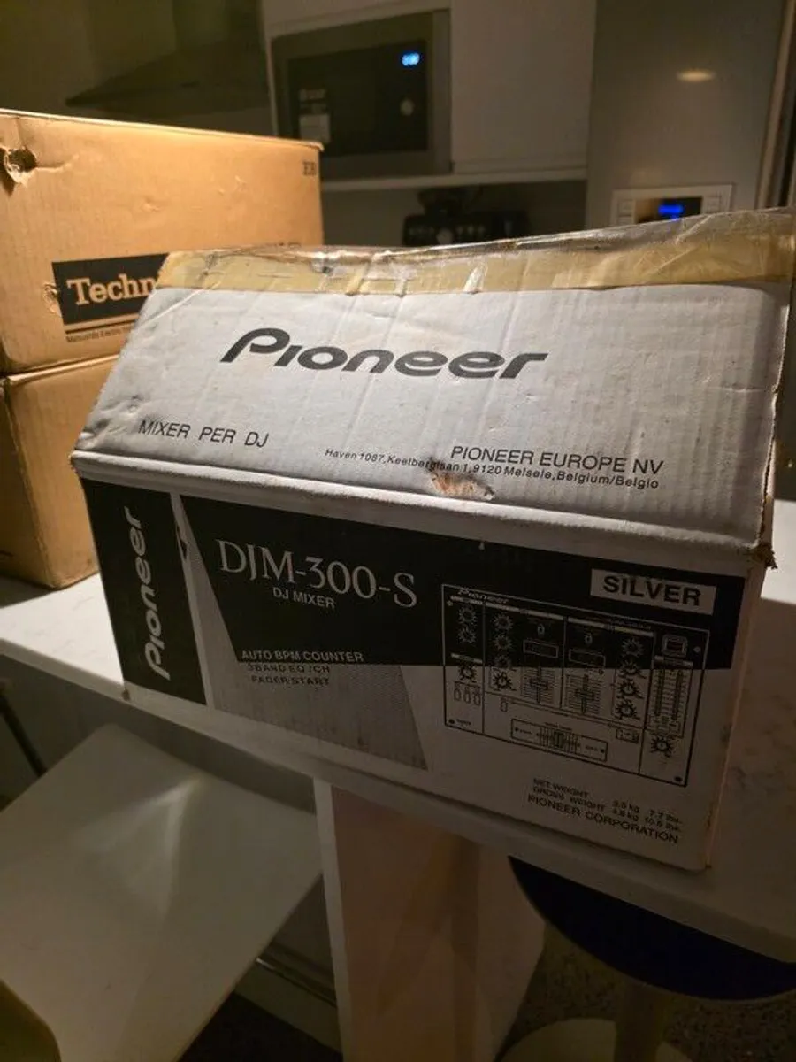 Pioneer djm-300 Mixer - Image 3