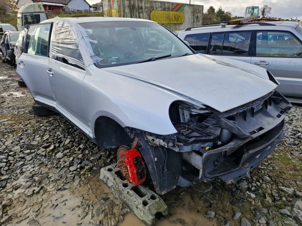 Porsche cayenne 4.5 breaking parts - Image 1