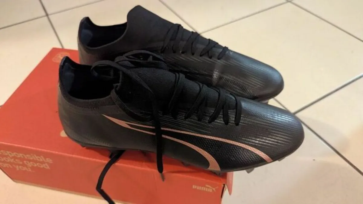 Men's Puma Ultra FG (firm ground) football boots - Image 1