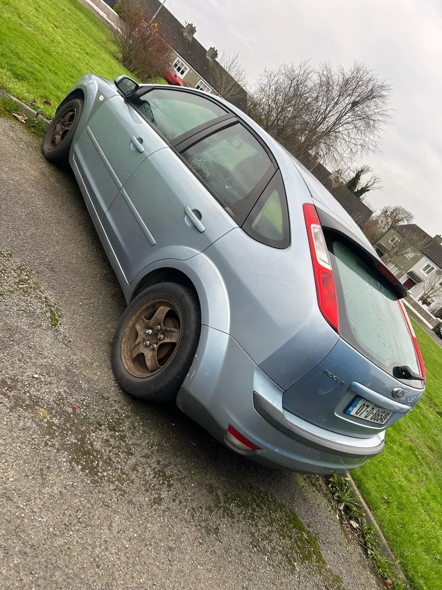 Ford Focus 1.6 - Image 3