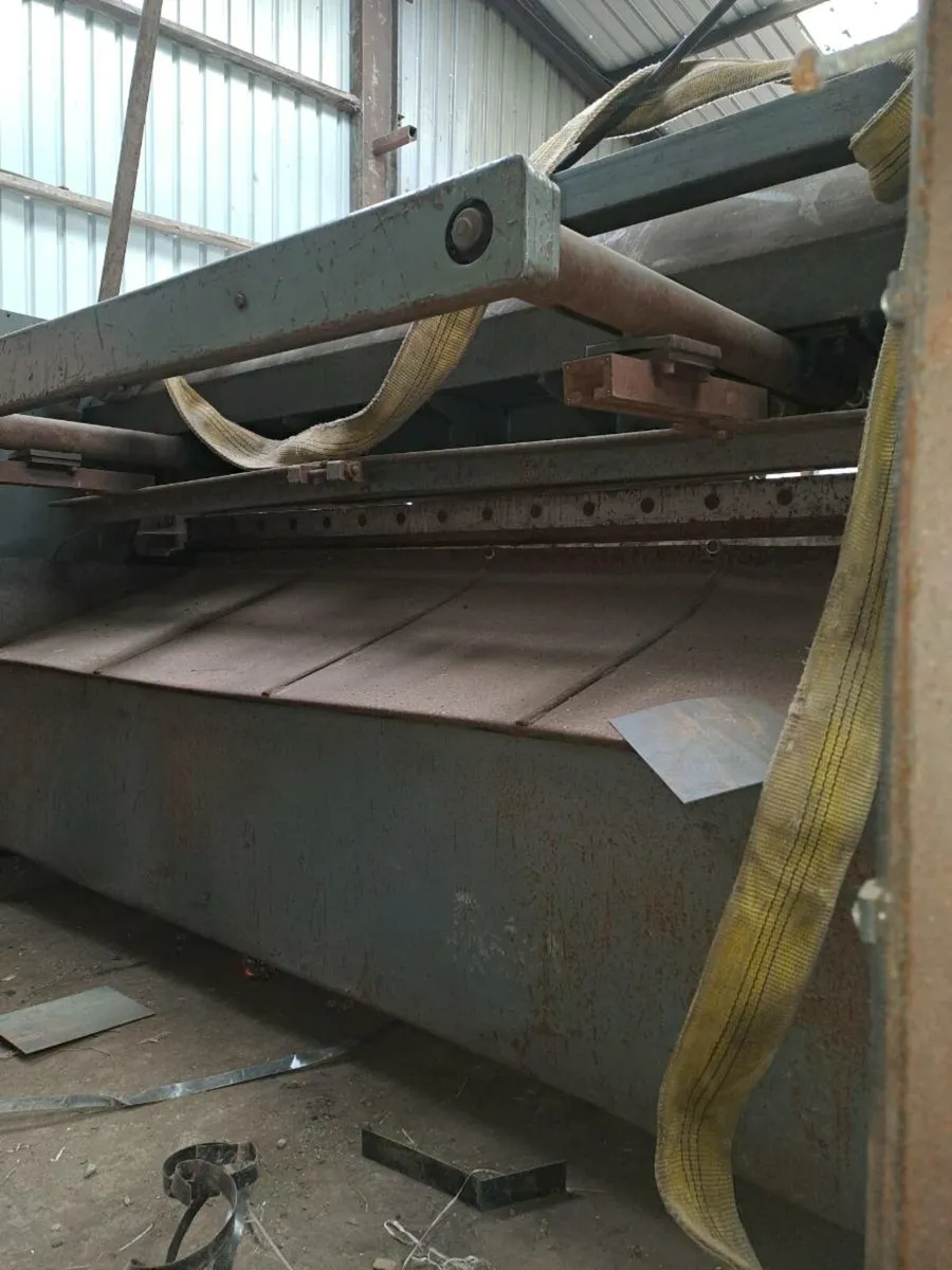 3mm guillotine - Image 4