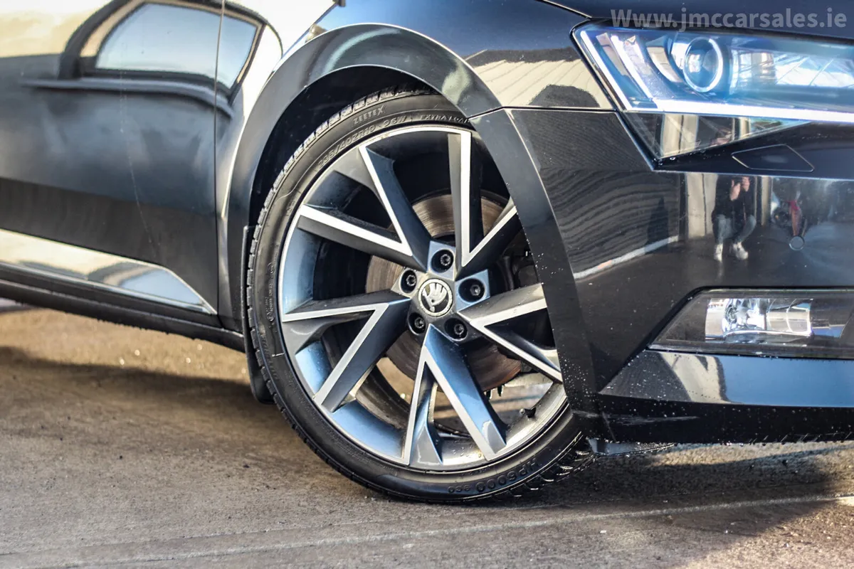 2018 SKODA SUPERB SPORT-LINE - Image 4