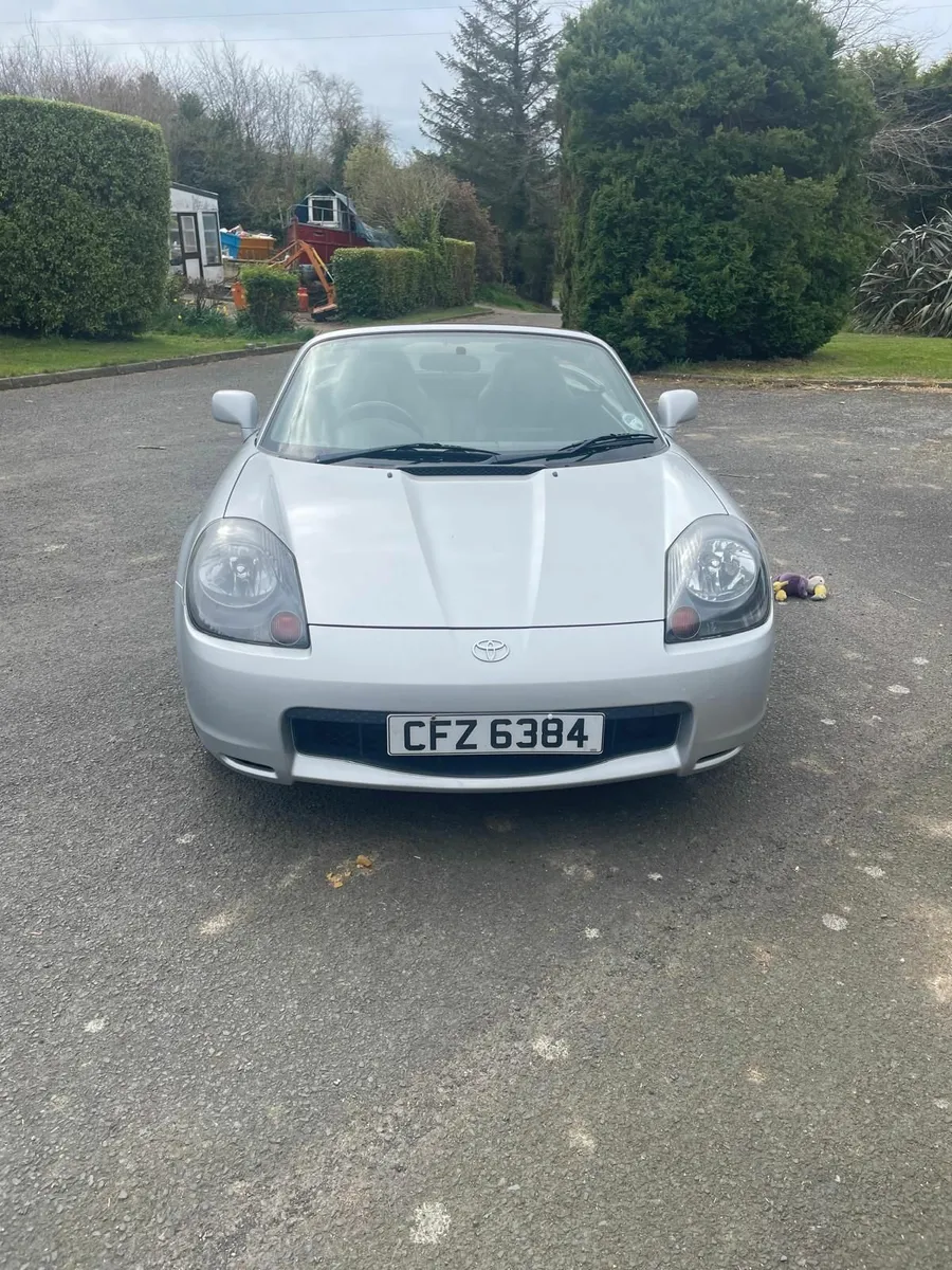 Toyota MR2 2002 - Image 1