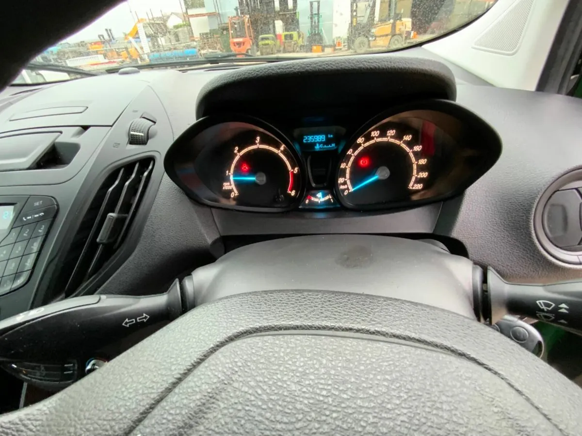 Ford Transit Courier 1.5 - Image 3