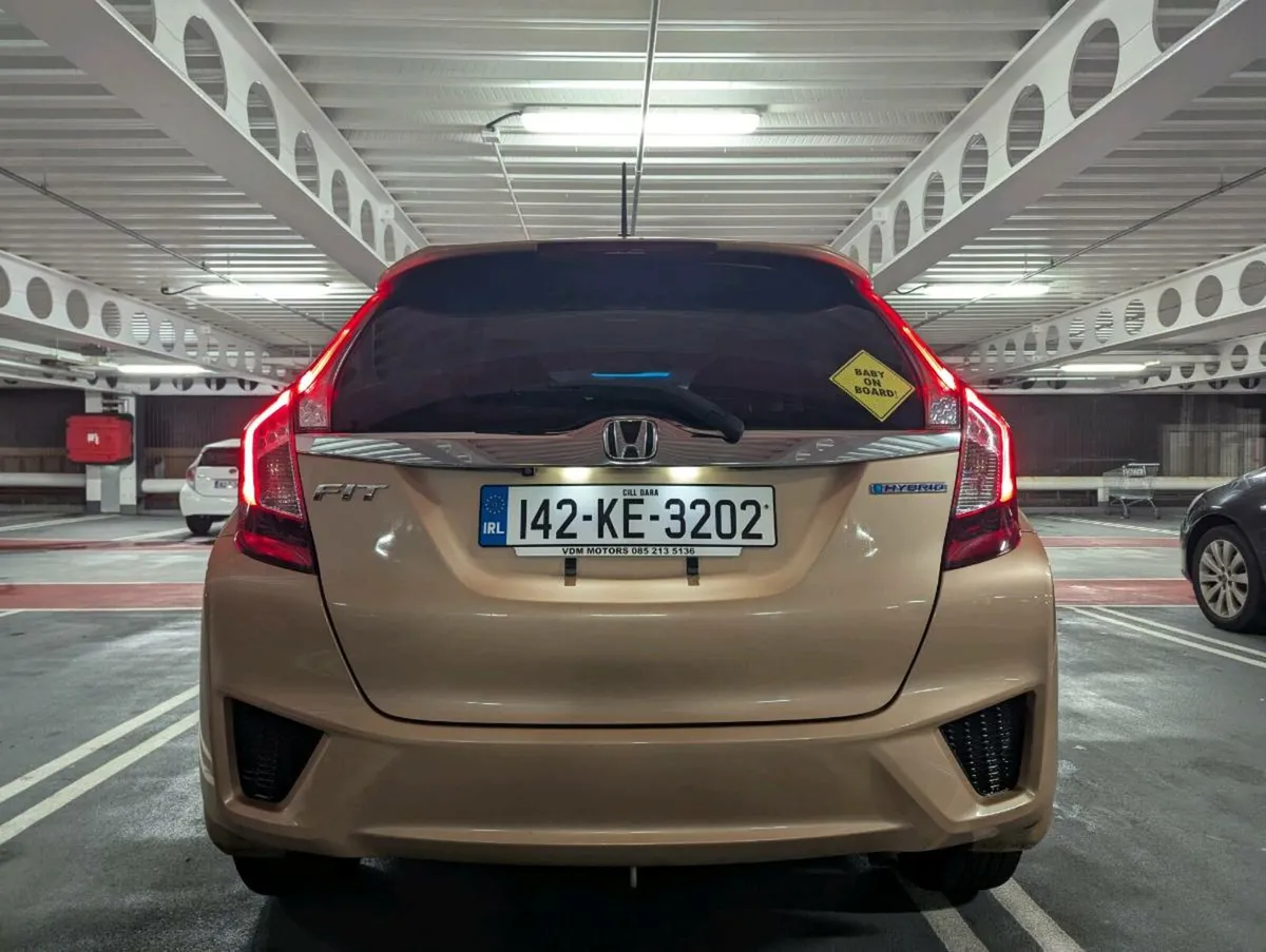 Honda Fit Hybrid - Image 4