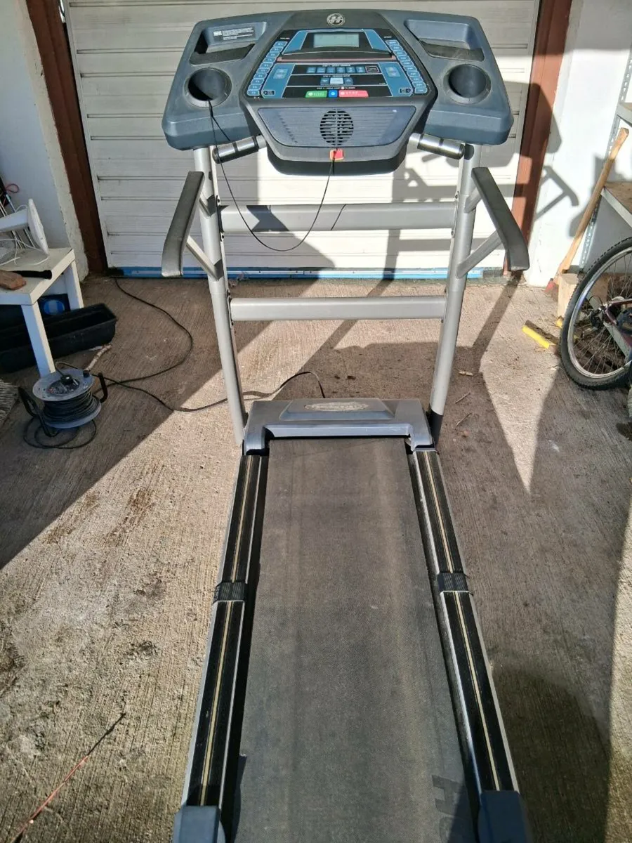 Horizon Threadmill - Image 1