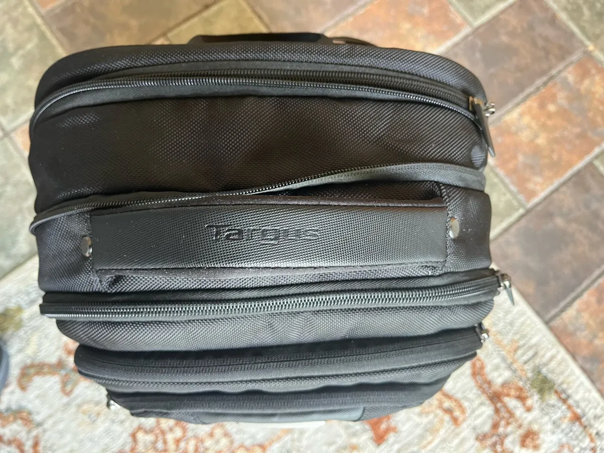 Targus Corporate Traveller Backpack 15.6” - Image 3