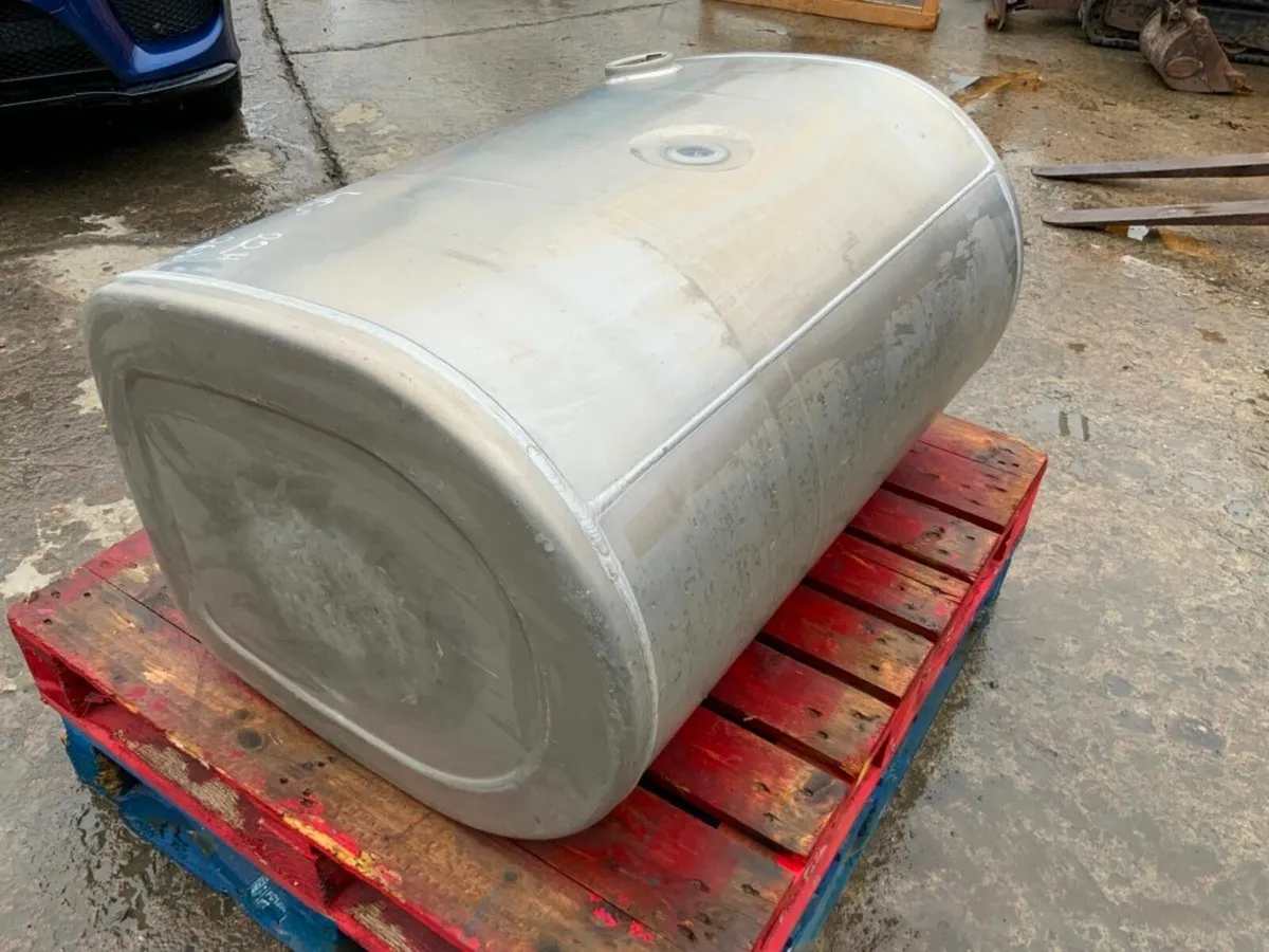 Volvo FM UNUESD. 315lts ALUMINIUM DIESEL TANK... - Image 4