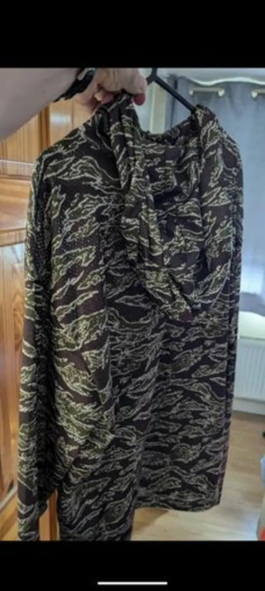 Men's windbreaker - Image 3