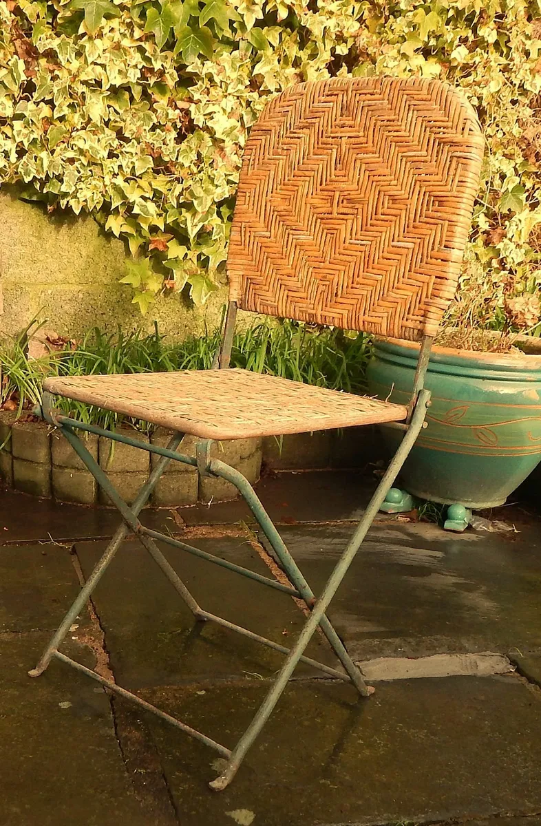 2 Vintage Garden Metal & Rattan Folding Chairs - Image 3