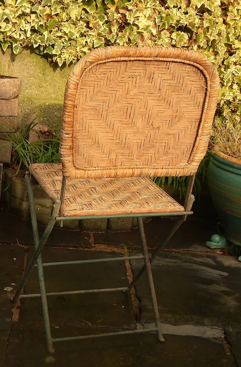2 Vintage Garden Metal & Rattan Folding Chairs - Image 4