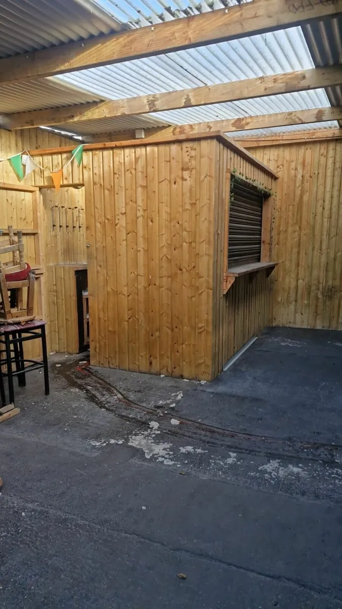 Outdoor Pub / Smoking Area - Image 2