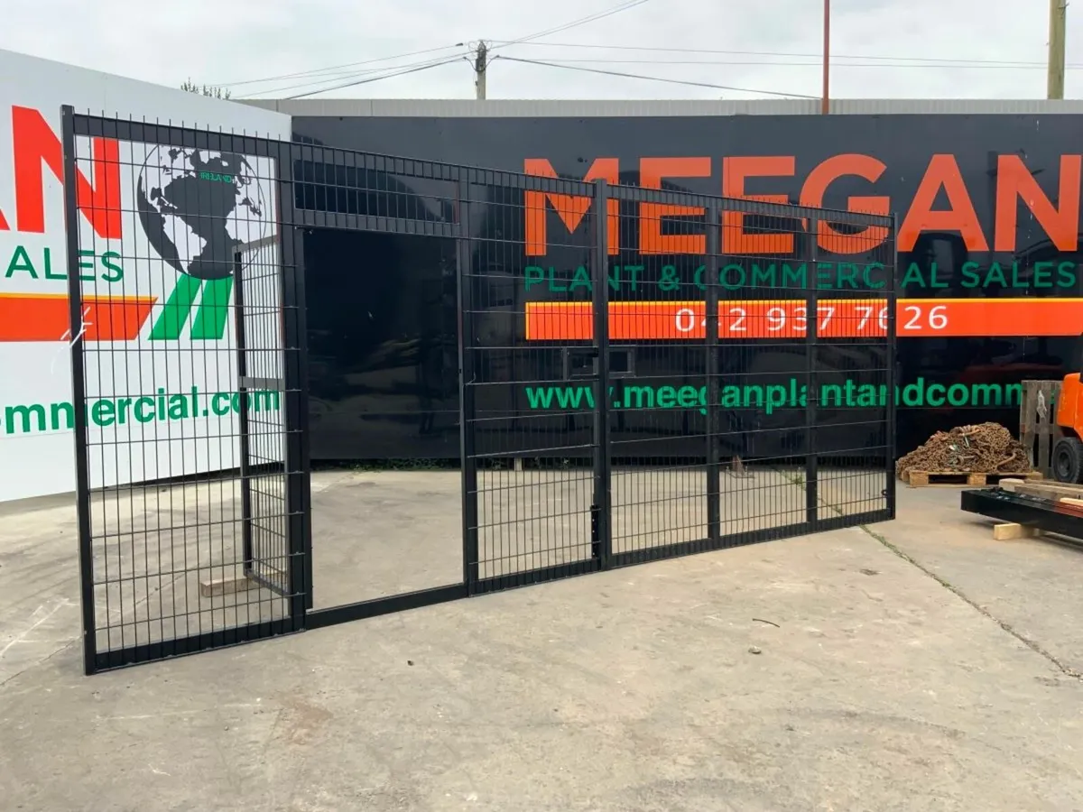 20ft SITE / YARD ENTRANCE GATES & POSTS.....225m - Image 2