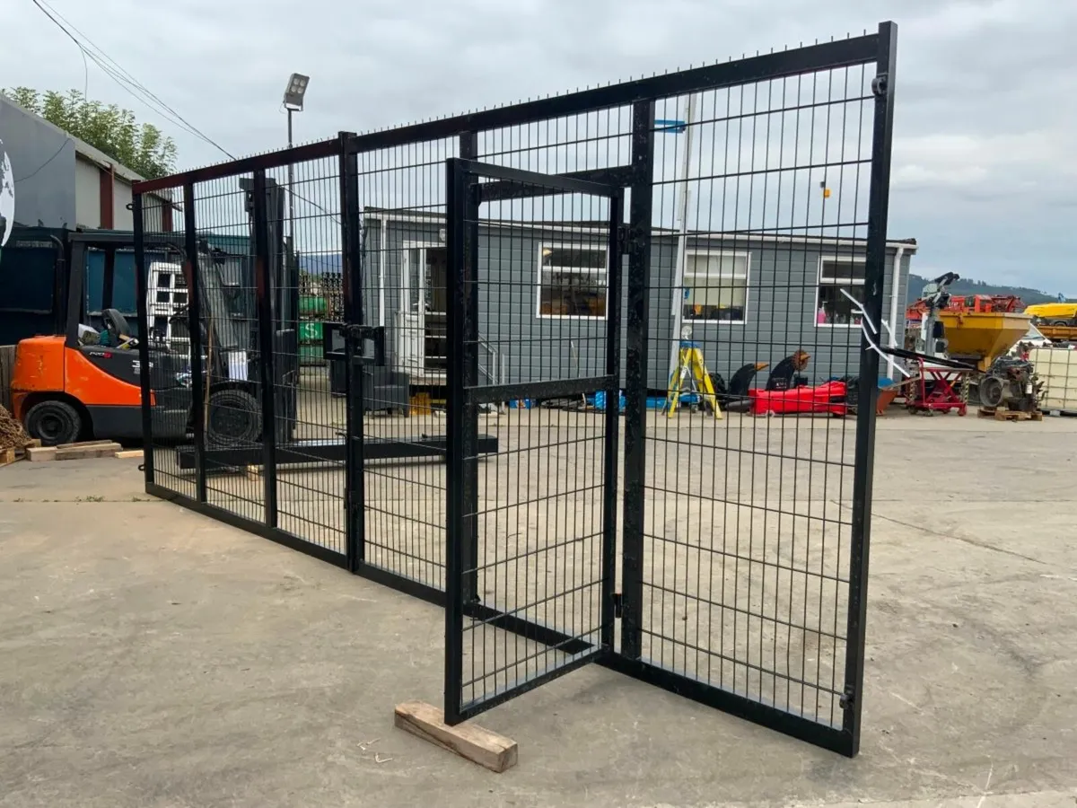 20ft SITE / YARD ENTRANCE GATES & POSTS.....225m - Image 4