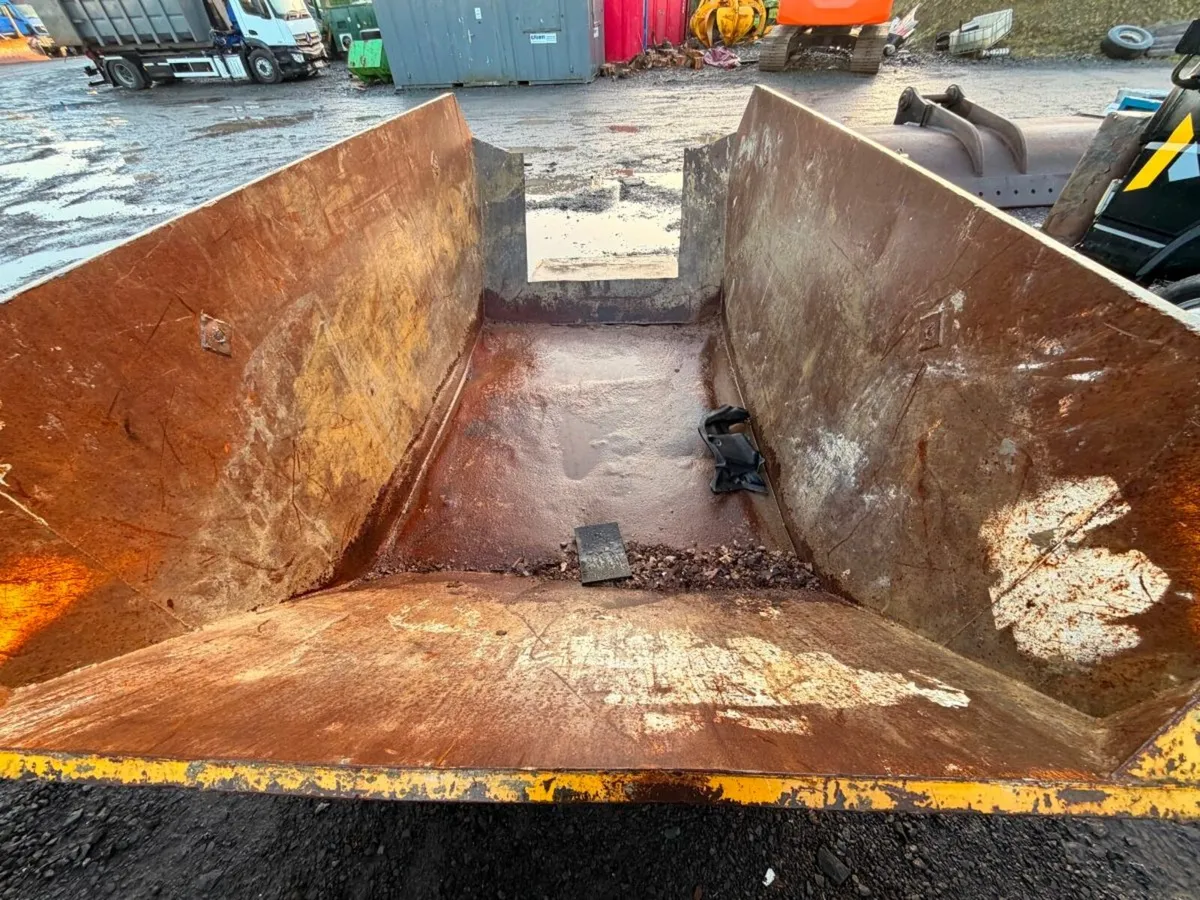 8 YARD YRD BUILDERS CHAIN LIFT SKIP ...81498 - Image 4