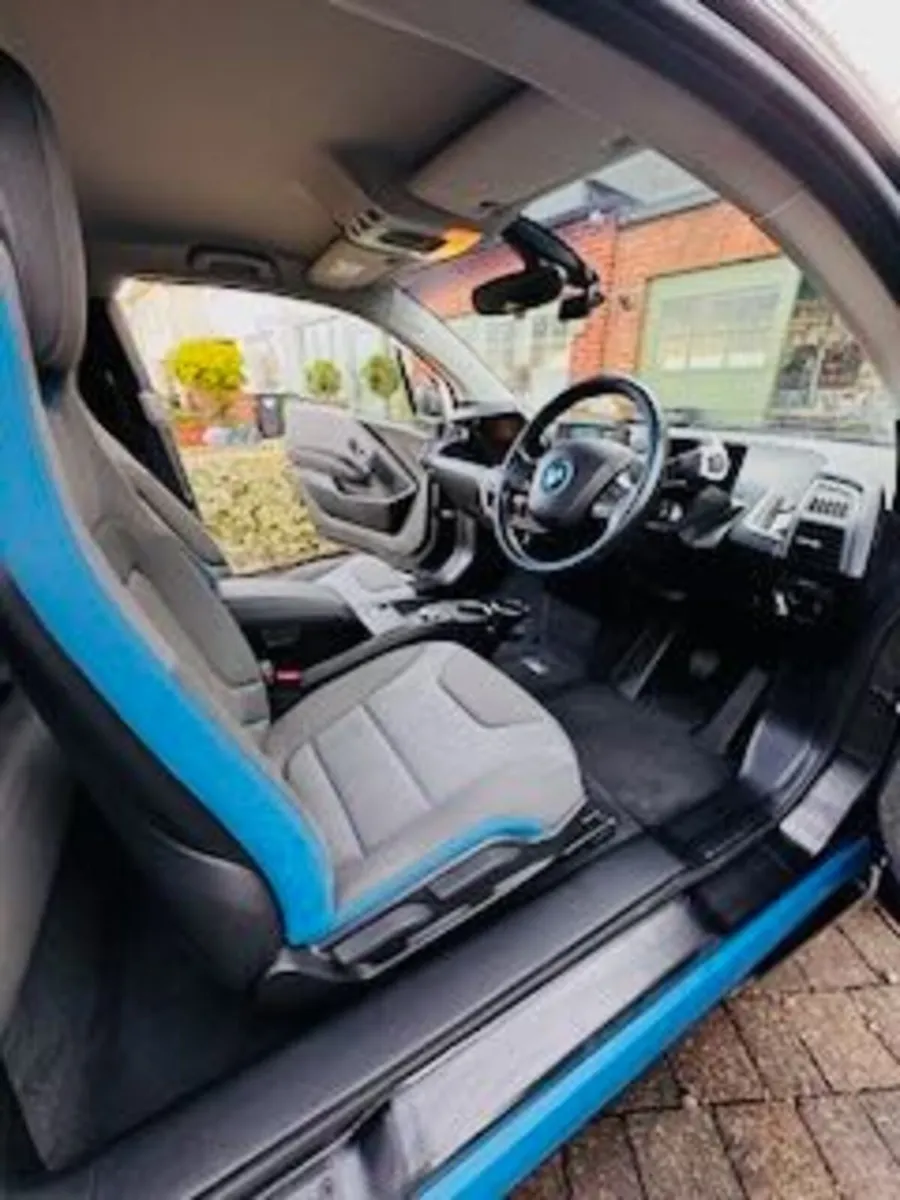 BMW i3 2022 - Image 3