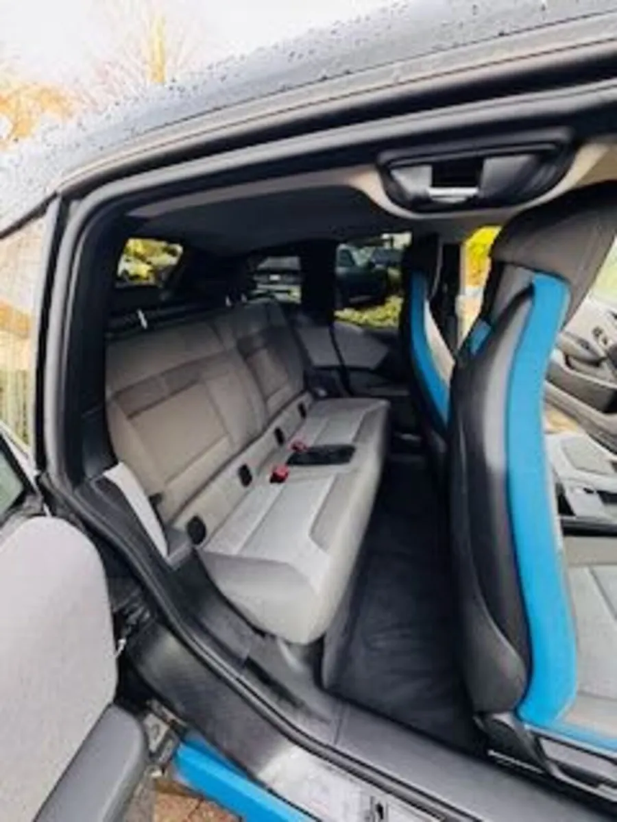BMW i3 2022 - Image 4