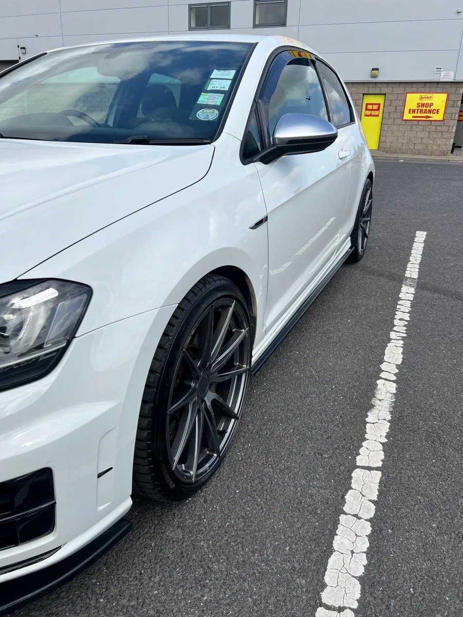VW Golf R 300BHP - Image 4