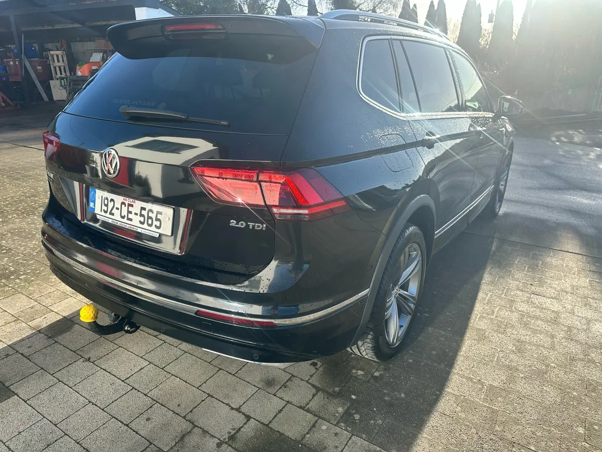 VW Tiguan Allspace R Line - Image 4