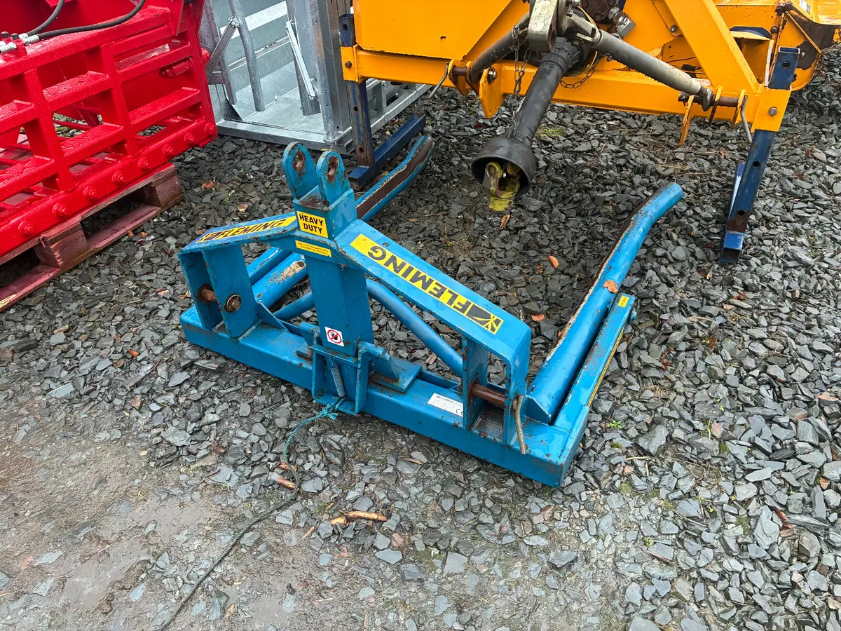 Fleming Single Bale Lifter H/D - Image 3