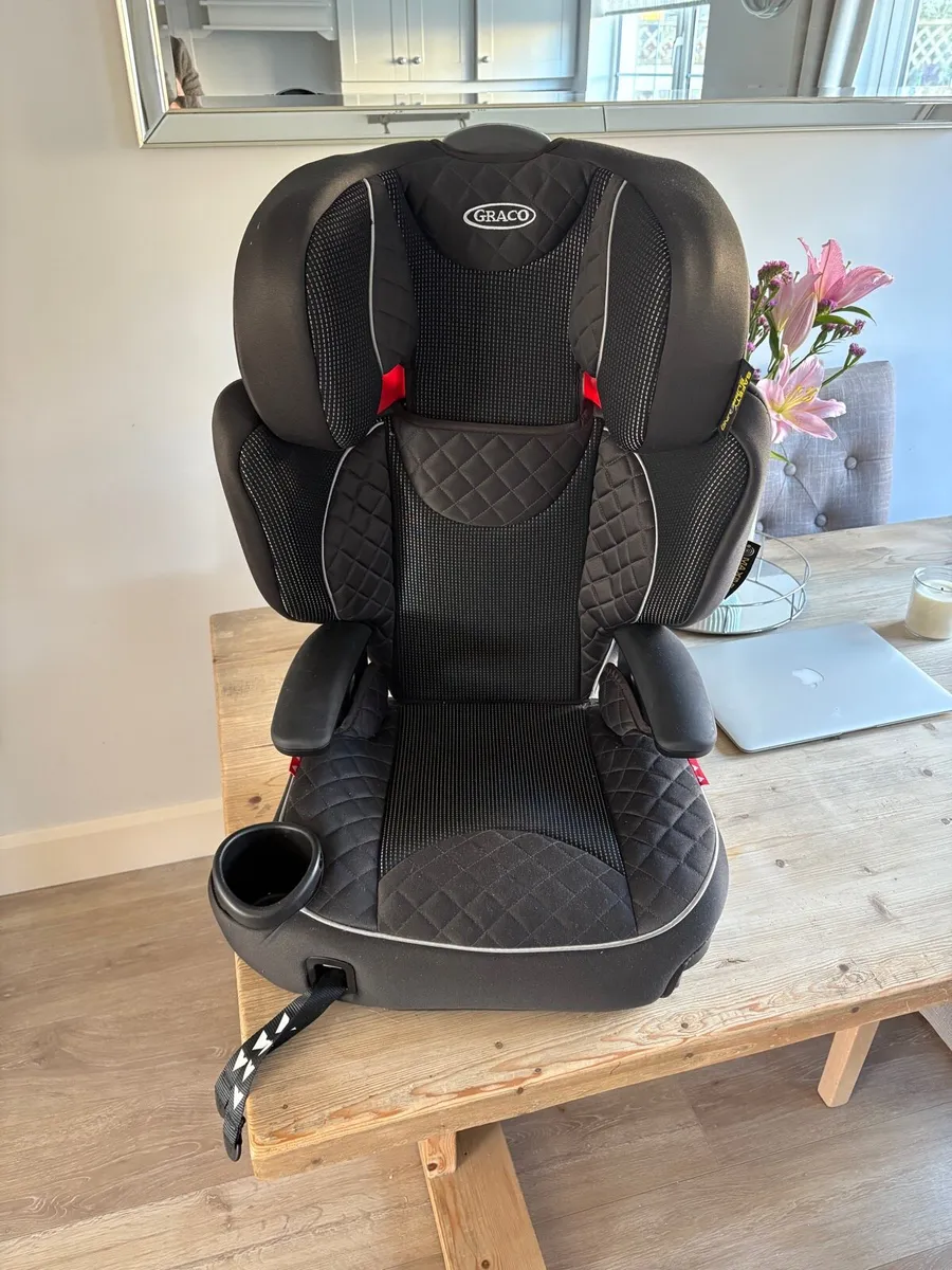 Child seat - Image 1