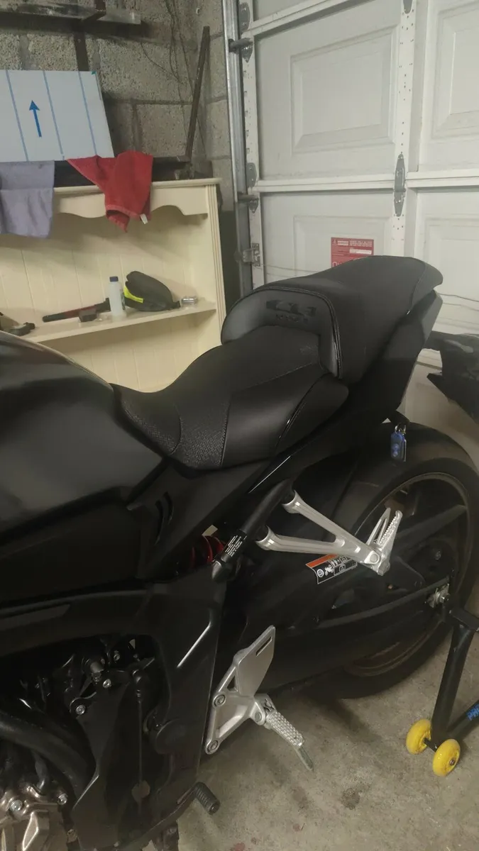 Honda CB650R Bagster seat - Image 1