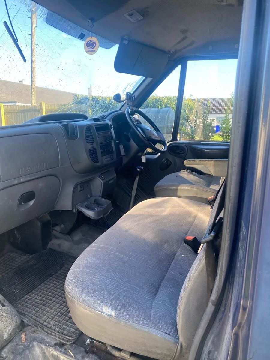 Ford Transit - Image 3