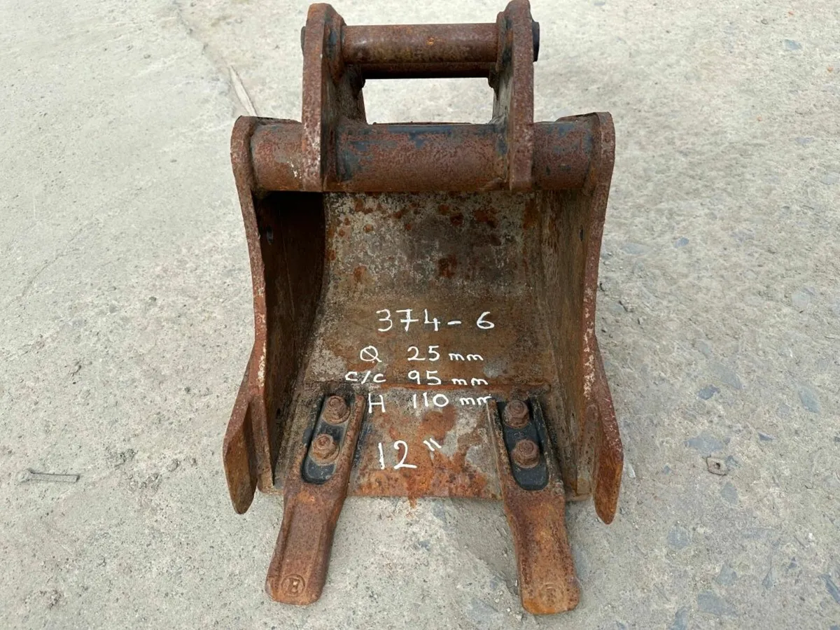 **... 12" .... MINI DIGGER BUCKET.....25mm....374- - Image 4