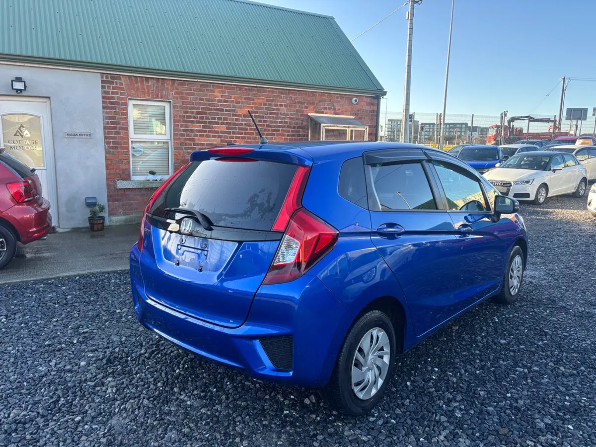 Honda Fit - Image 4