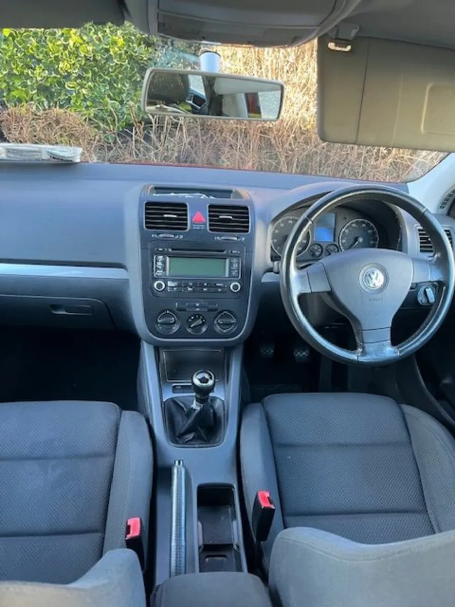 Volkswagen Golf 2004 - Image 3